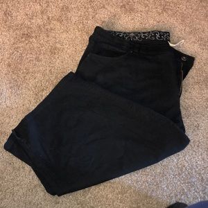 Black Capri Pants